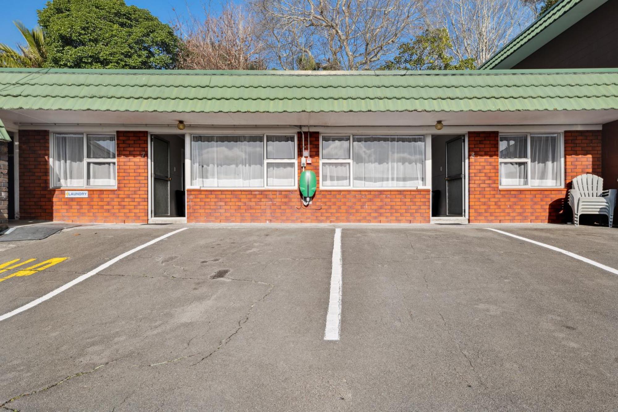 Flamingo Motel New Plymouth Dış mekan fotoğraf