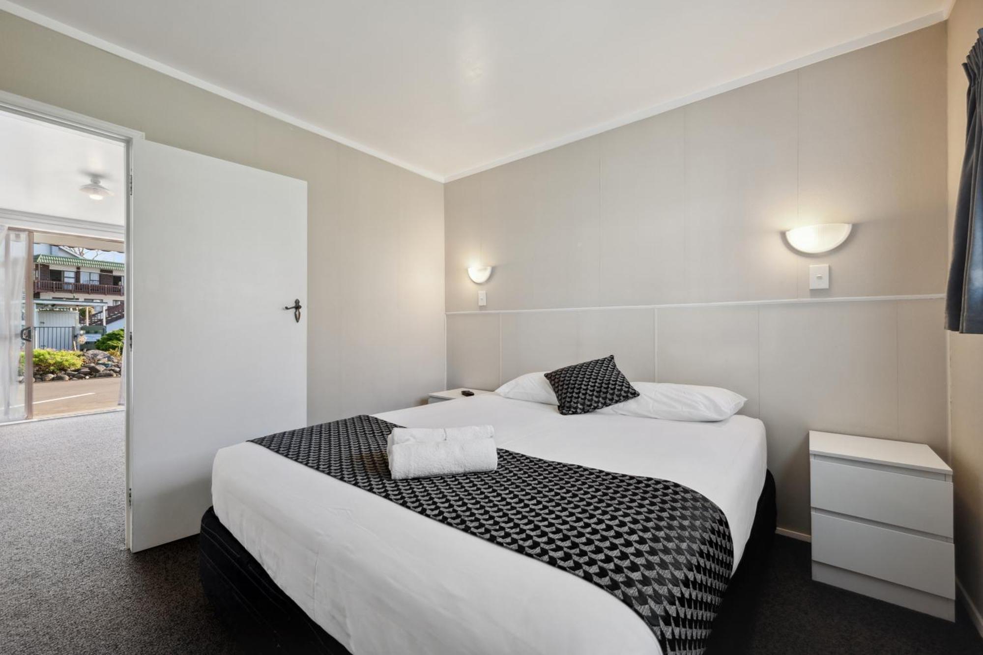 Flamingo Motel New Plymouth Dış mekan fotoğraf